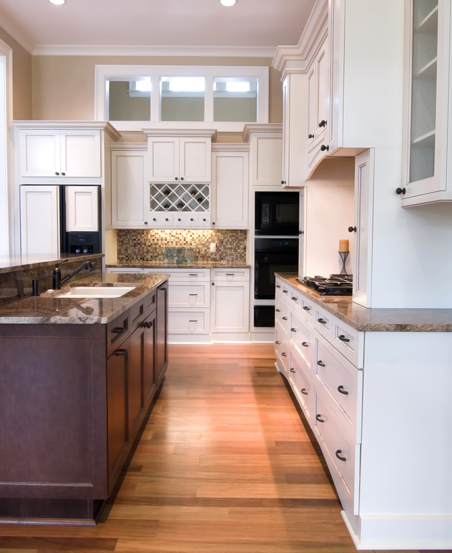 New Memphis kitchen renovation with white cabients